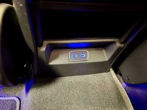 New 2026 Mercedes-Benz GLS 450 4MATIC image 16