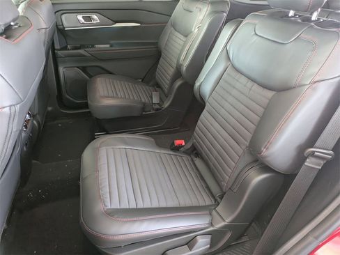 New 2026 Ford Explorer ST-Line w/ ST-Line Street Pack image 19