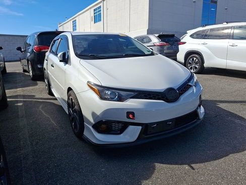 Used 2016 Scion iM Base image 5