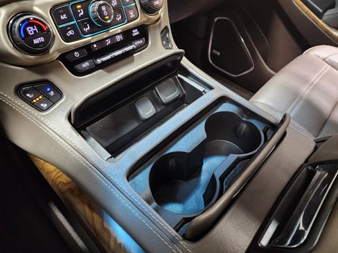 Used 2020 GMC Yukon XL Denali w/ Open Road Package image 43