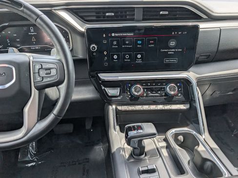 Certified 2024 GMC Sierra 1500 Denali AWD/4WD image 17