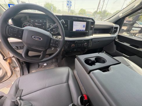 Used 2024 Ford F250 XL w/ FX4 Off-Road Package AWD/4WD image 11