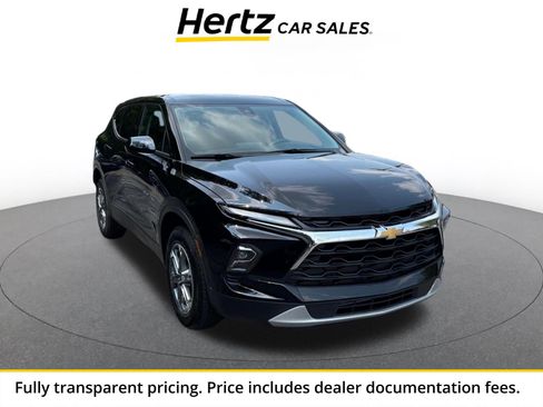 Used 2025 Chevrolet Blazer LT FWD image 1