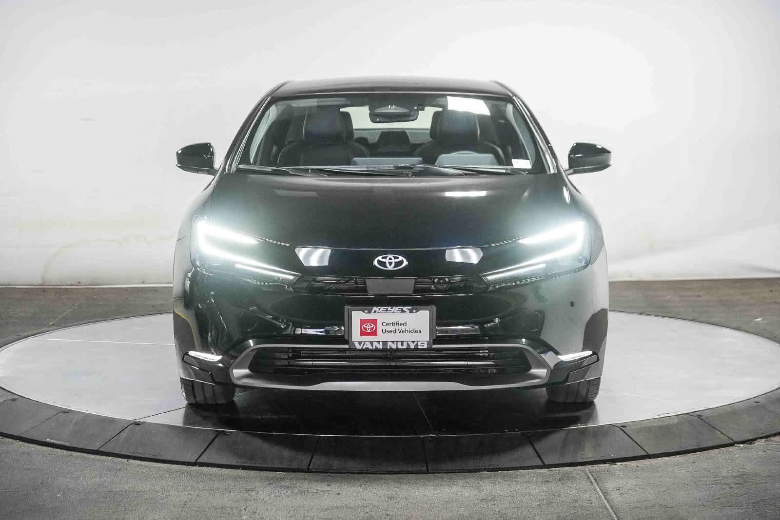 Certified 2024 Toyota Prius XLE FWD image 9