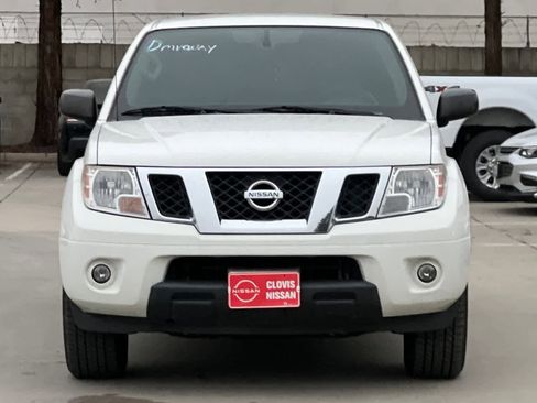Used 2019 Nissan Frontier SV image 11