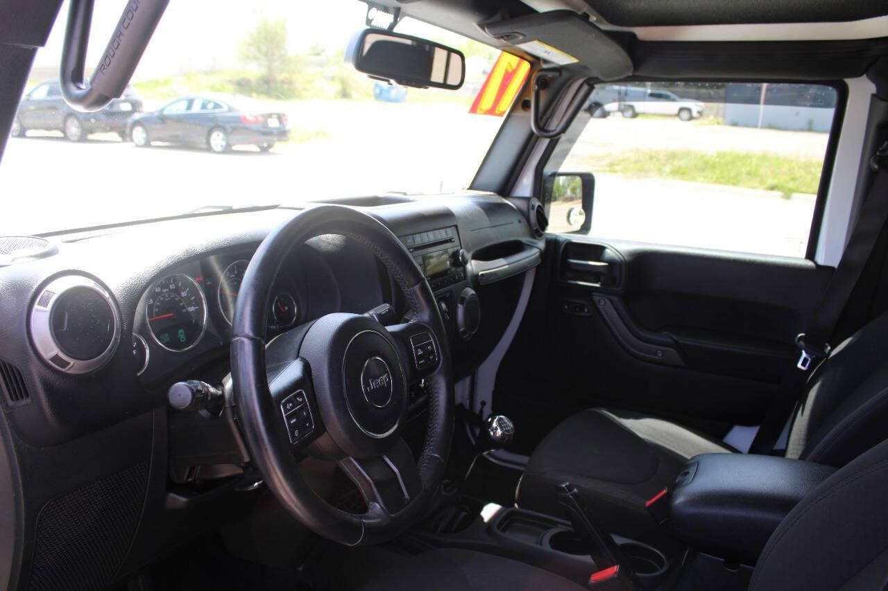 Used 2017 Jeep Wrangler Unlimited Sport w/ Quick Order Package 23S AWD/4WD image 19