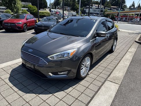 Used 2015 Ford Focus Titanium FWD image 1