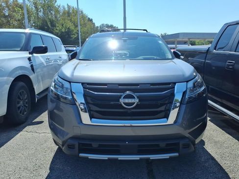 Certified 2023 Nissan Pathfinder Platinum AWD/4WD image 6
