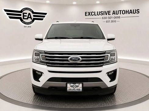 Used 2019 Ford Expedition XLT w/ Equipment Group 202A AWD/4WD image 10