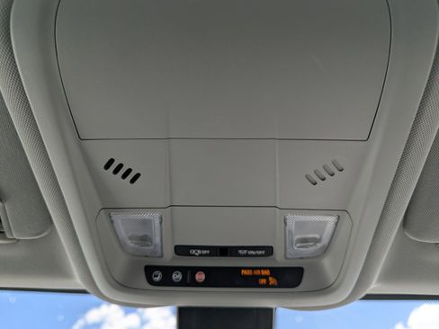 Certified 2022 Chevrolet Equinox LS w/ LPO, Floor Liner Package AWD/4WD image 26