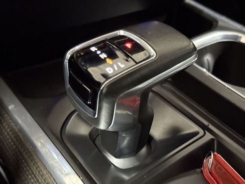 Used 2022 Chevrolet Silverado 1500 LT Trail Boss w/ LT Trail Boss Premium Package image 18