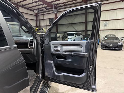Used 2021 RAM 2500 Big Horn AWD/4WD image 21