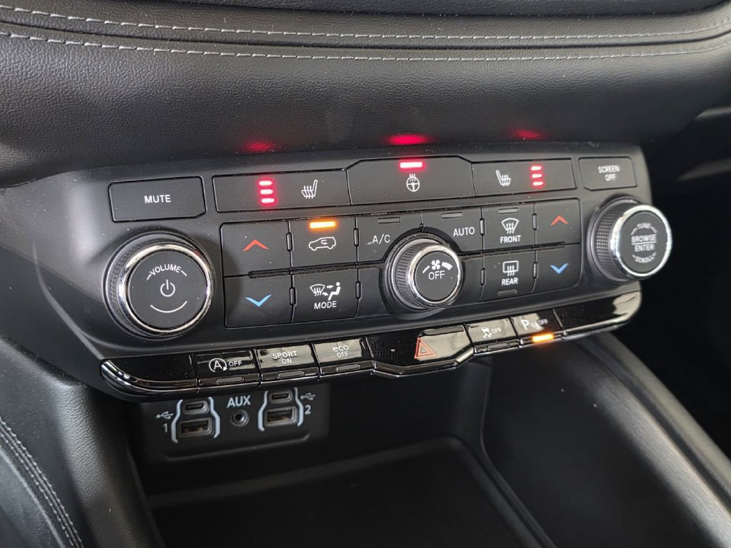 Used 2021 Dodge Durango SXT AWD/4WD image 19