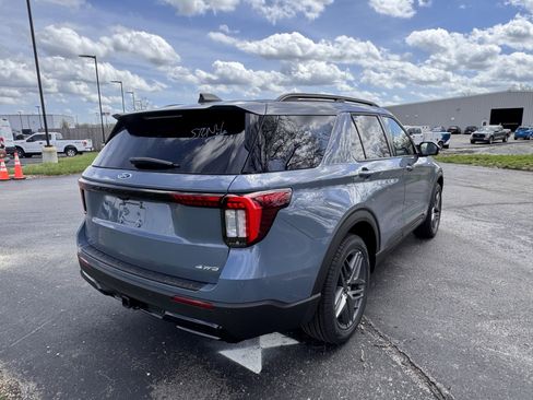 New 2026 Ford Explorer ST-Line w/ ST-Line Street Pack image 3