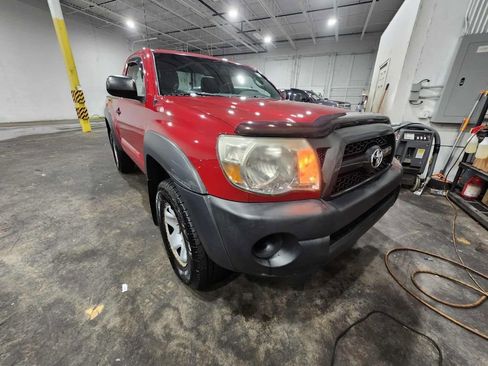 Used 2011 Toyota Tacoma Base image 1