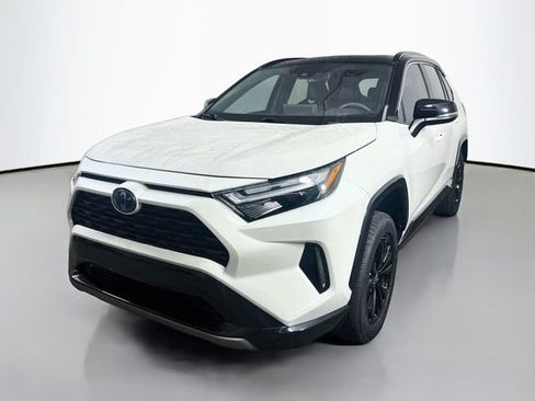 Used 2022 Toyota RAV4 XSE w/ XSE Grade Weather Package AWD/4WD image 5