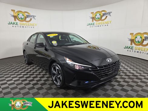 Used 2023 Hyundai Elantra SEL w/ Convenience Package image 1