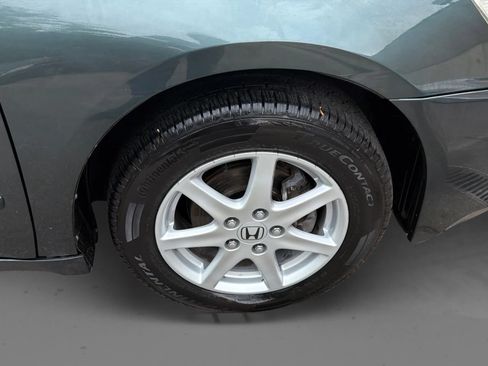 Used 2004 Honda Accord EX image 25