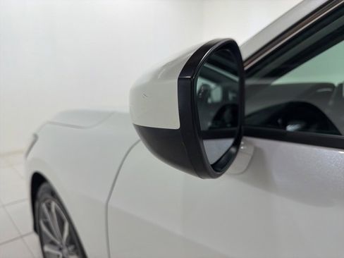 Certified 2023 Acura Integra image 9