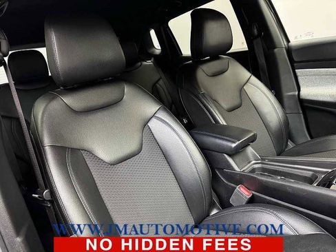 Used 2024 Jeep Compass Latitude image 20