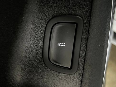 New 2026 Buick Enclave Avenir w/ Super Cruise Package AWD/4WD image 15