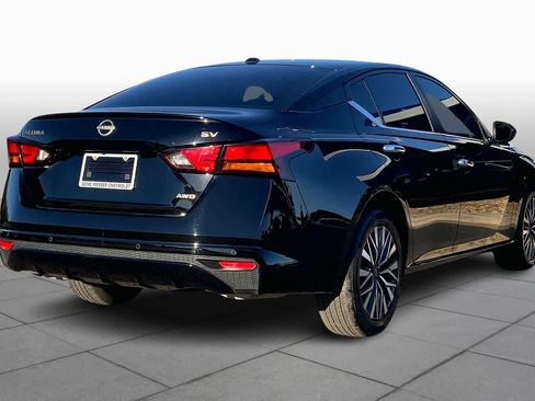 Used 2023 Nissan Altima 2.5 SV image 12