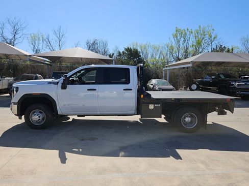 New 2025 GMC Sierra 3500 Pro w/ Convenience Package image 6