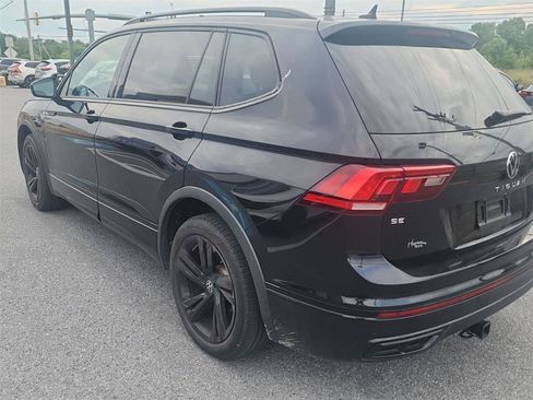 Used 2023 Volkswagen Tiguan SE R-Line AWD/4WD image 8
