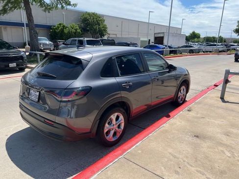 Used 2025 Honda HR-V LX image 6