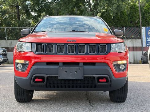 Used 2018 Jeep Compass Trailhawk w/ Cold Weather Group AWD/4WD image 2