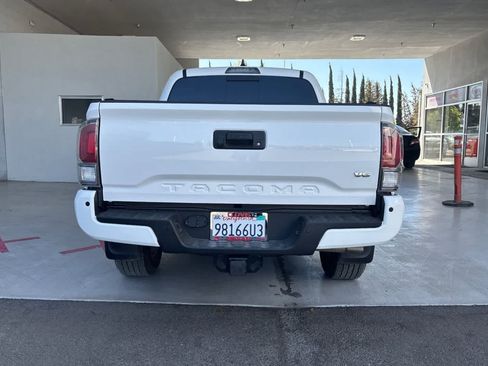 Used 2023 Toyota Tacoma TRD Sport w/ Advanced Technology Package AWD/4WD image 8