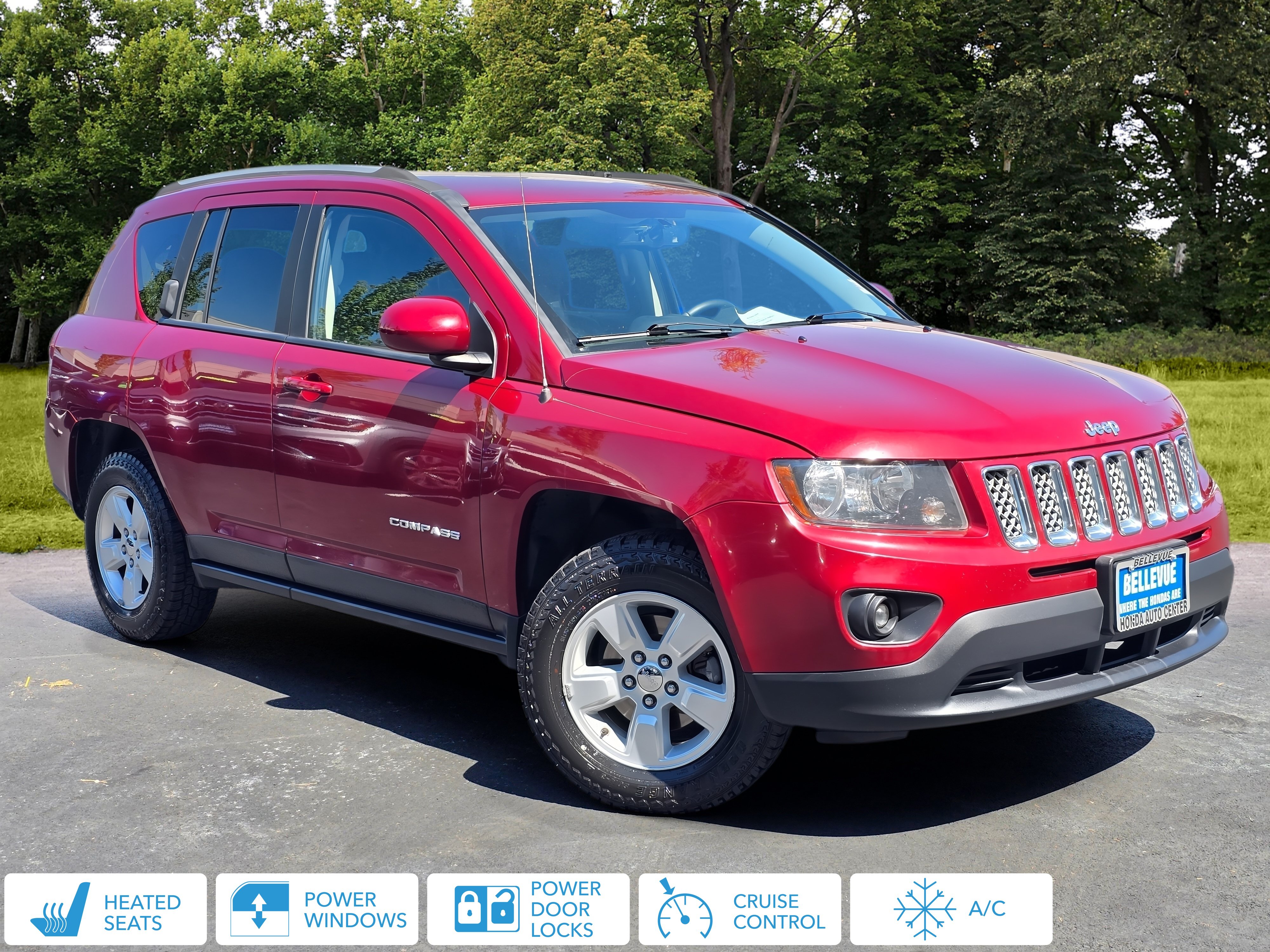 Used 2017 Jeep Compass Latitude FWD image 1