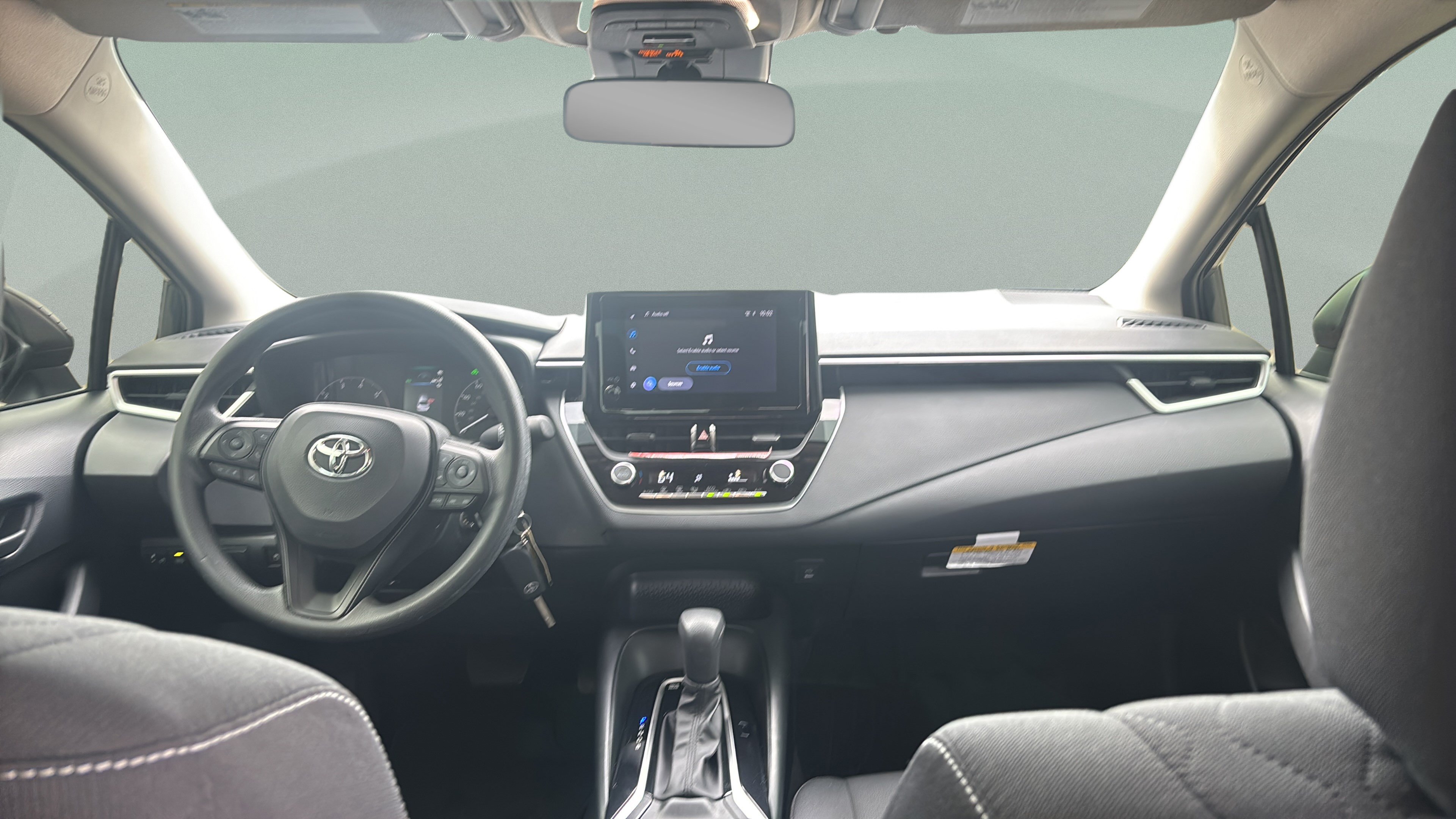 Used 2025 Toyota Corolla LE FWD image 23