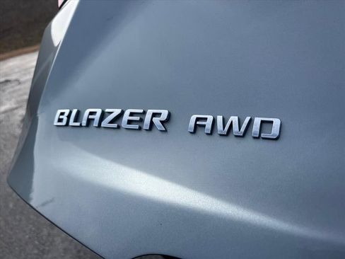 Used 2023 Chevrolet Blazer LT image 32