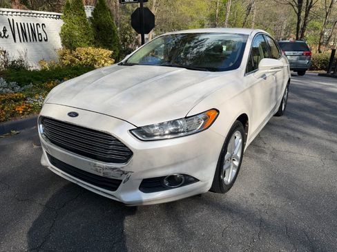 Used 2013 Ford Fusion SE image 1