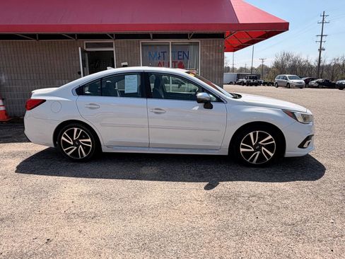 Used 2018 Subaru Legacy 2.5i Sport image 3