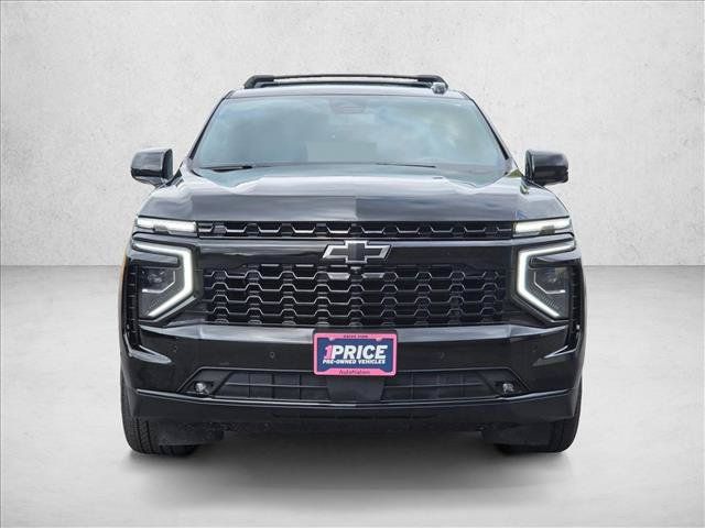 Used 2025 Chevrolet Suburban RST w/ RST Capability Package AWD/4WD image 8