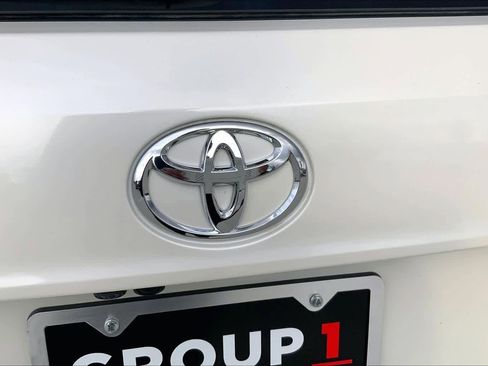 Used 2020 Toyota Highlander Platinum image 9