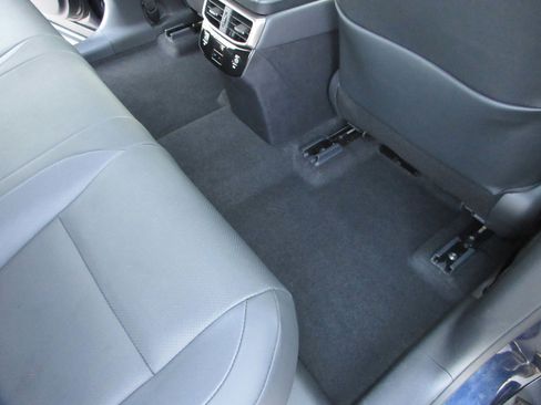 Used 2025 Lexus RX 350 Premium image 20