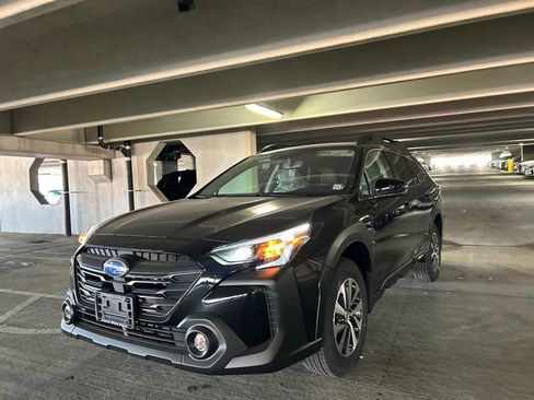 New 2025 Subaru Outback Premium image 5