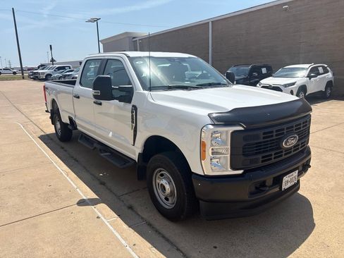 Used 2023 Ford F250 XL AWD/4WD image 5