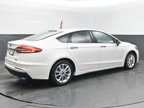 Used 2019 Ford Fusion SE image 7