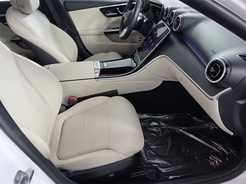 Certified 2025 Mercedes-Benz C 300 Sedan image 28