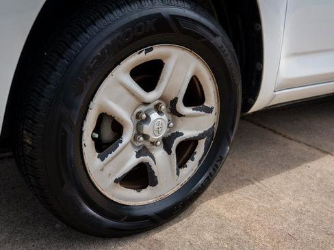 Used 2012 Toyota RAV4 FWD w/ Value Pkg image 15