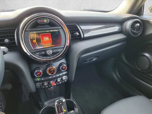 Used 2020 MINI Cooper S image 16