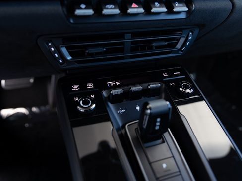 Certified 2024 Porsche 911 Carrera 4 GTS image 15