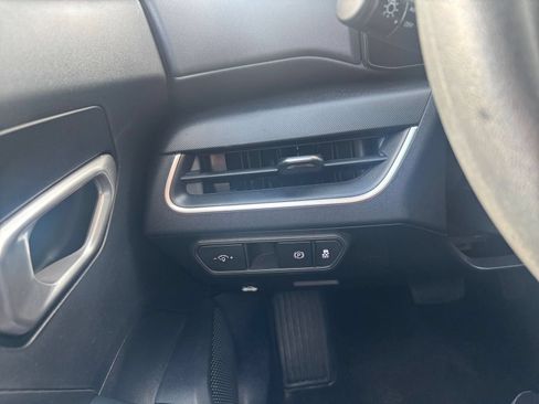 Used 2026 Kia K4 FWD image 32