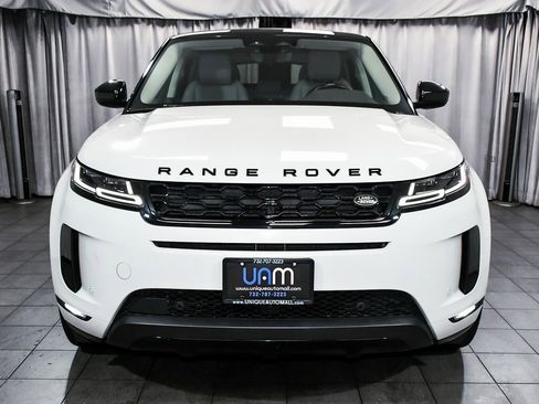 Used 2022 Land Rover Range Rover Evoque SE image 2