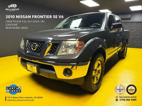 Used 2010 Nissan Frontier SE image 1