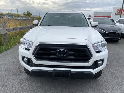 Used 2023 Toyota Tacoma SR5 image 3